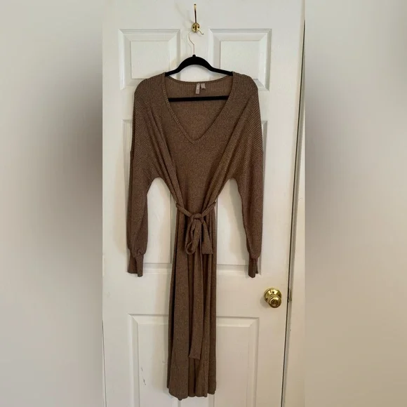 ASOS CURVE Metallic Midi Sweater Dress in Purple and Gold- Like New Condition - Picture 1 of 5